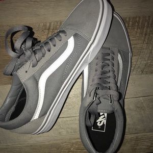 NWOT Old Skool (Suede/Canvas)FrstGr/TWt Vans